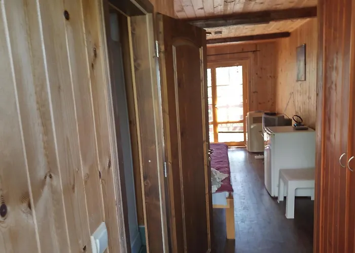 Nirvana Къща за гости *